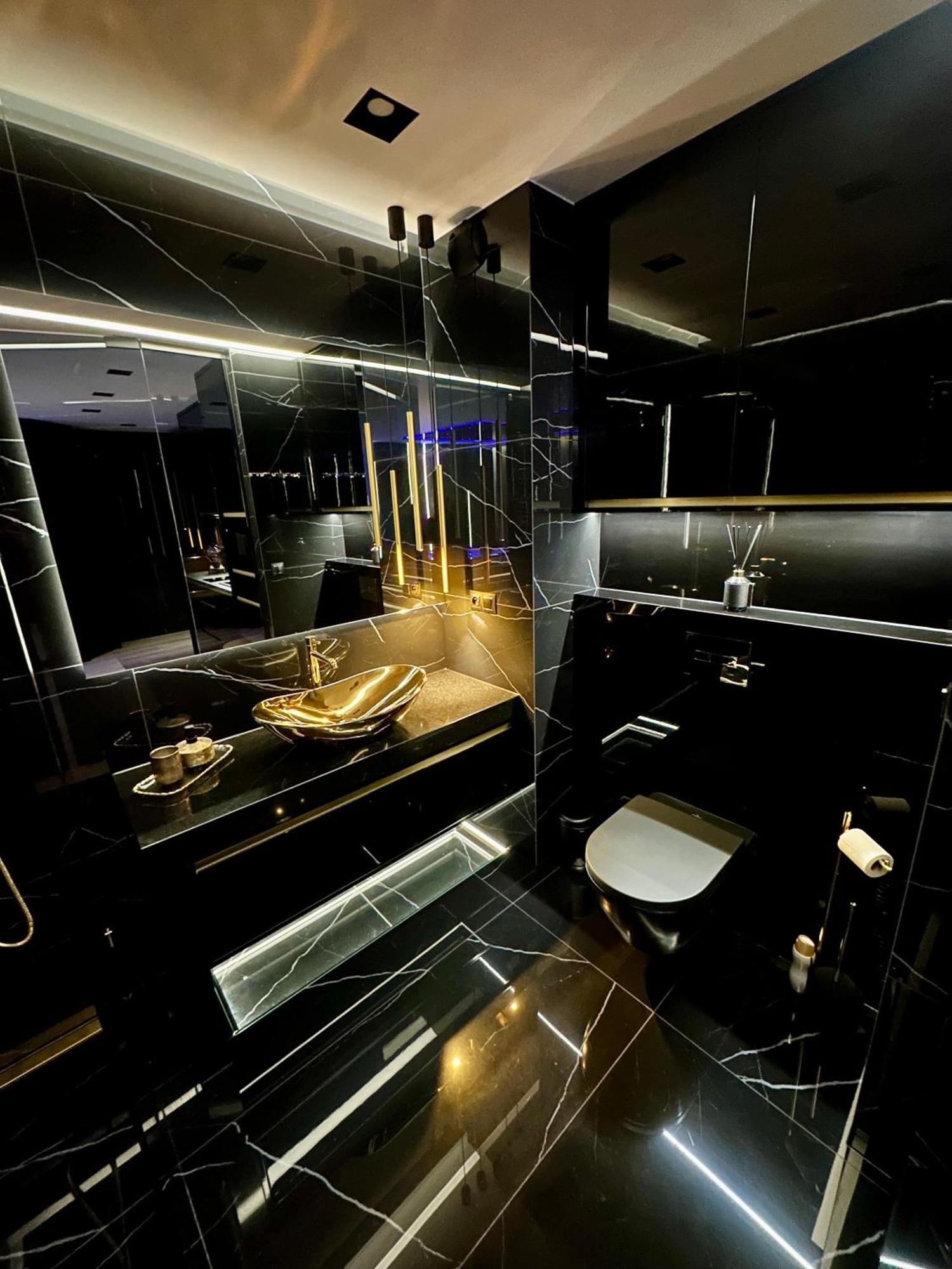 Masarska 6 Vip Apartamenty Jacuzzi Cracóvia Exterior foto