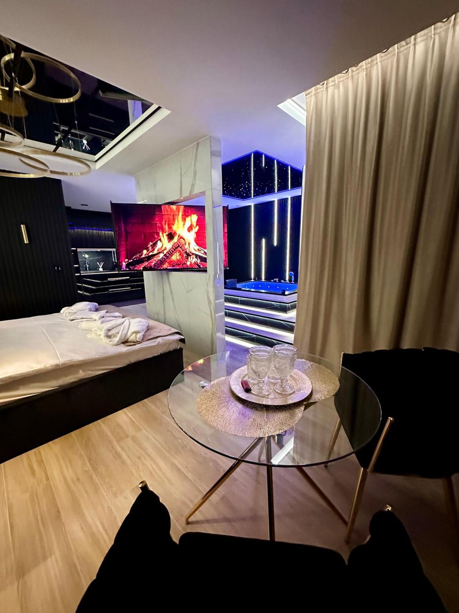 Masarska 6 Vip Apartamenty Jacuzzi Cracóvia Exterior foto