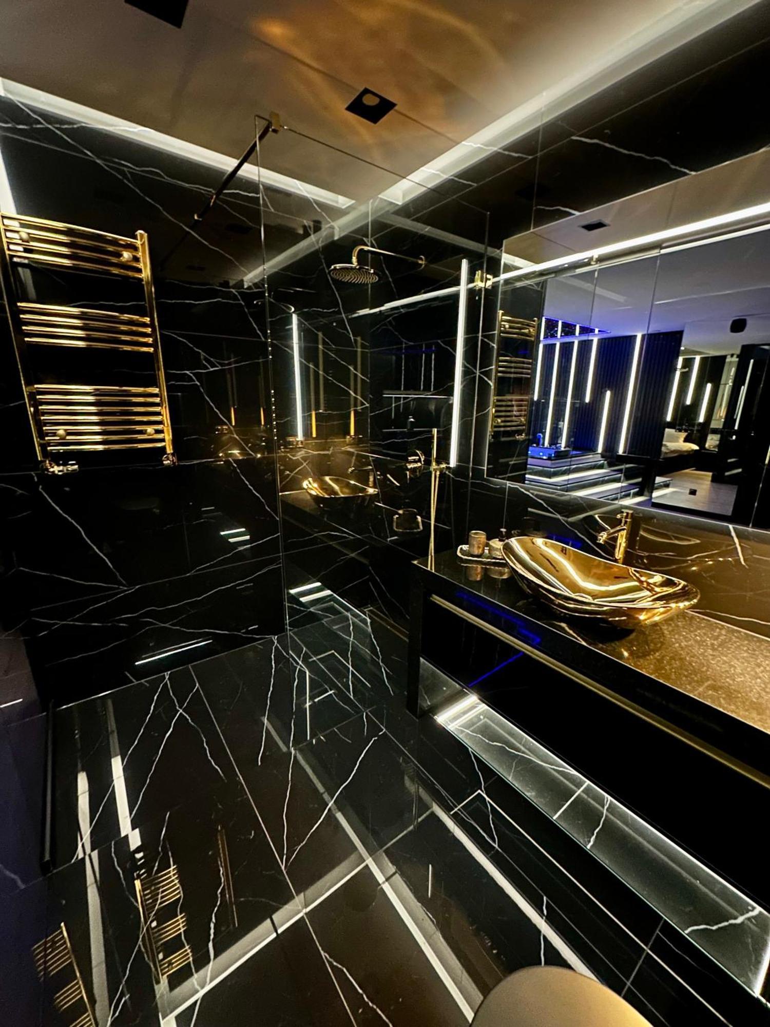 Masarska 6 Vip Apartamenty Jacuzzi Cracóvia Exterior foto