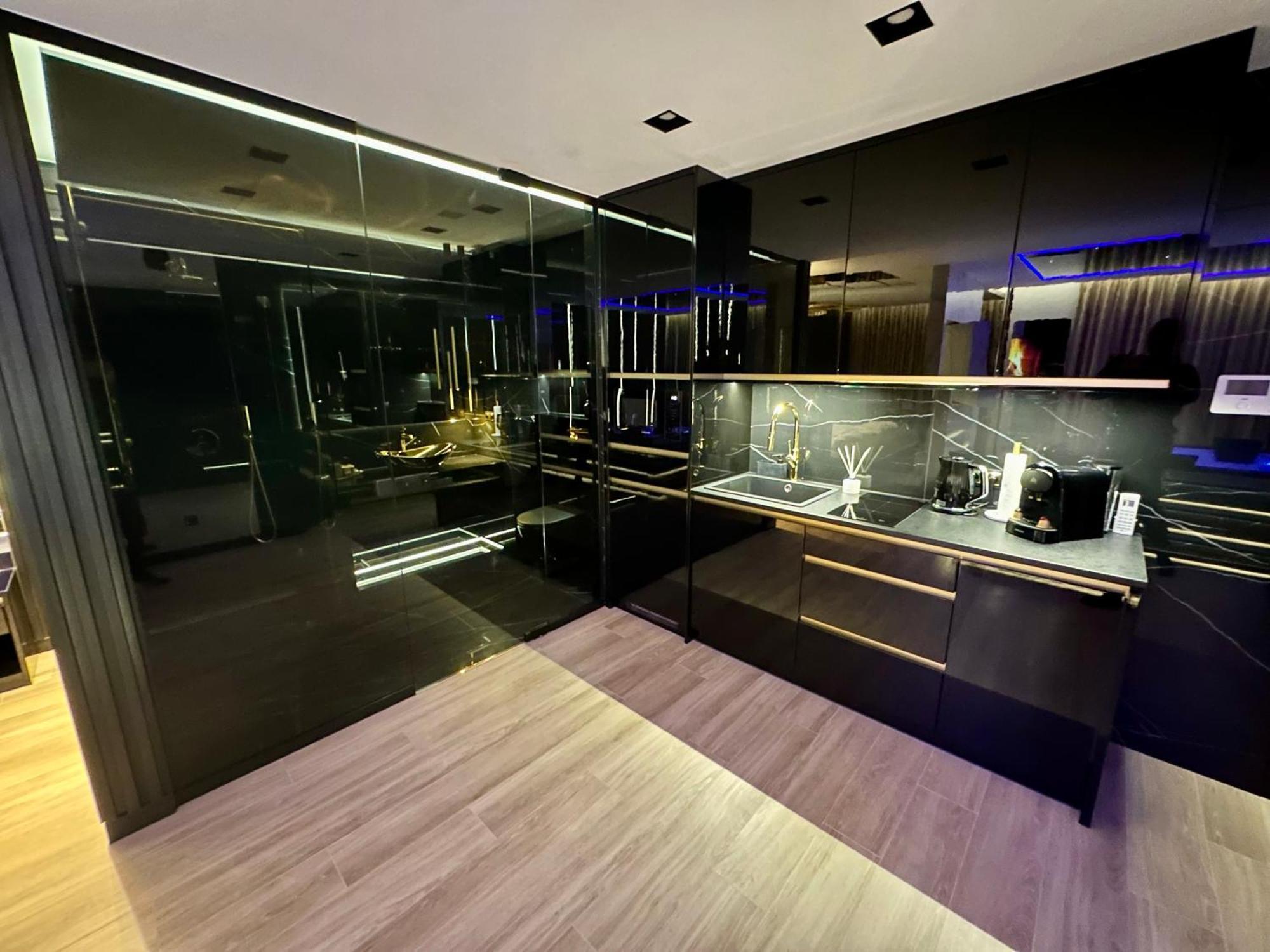 Masarska 6 Vip Apartamenty Jacuzzi Cracóvia Exterior foto